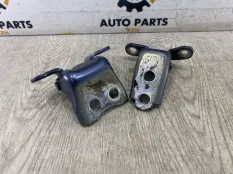 Петля двери Honda CR-V