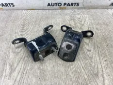 Петля двери Nissan Teana