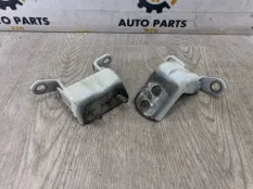 Петля двери Nissan Teana