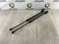 Амортизатор крышки багажника Mitsubishi Outlander