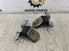 Петля двери Mazda 6