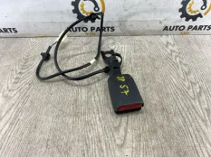 Замок ремня безопасности Mitsubishi Outlander