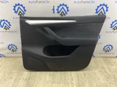 Обшивка боковой двери Tesla Model Y