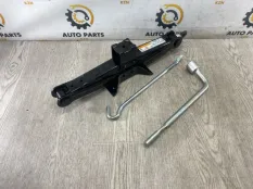 Набор инструментов Mitsubishi Outlander