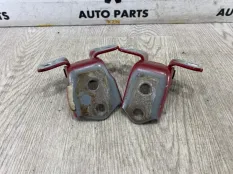 Петля двери Mazda 6