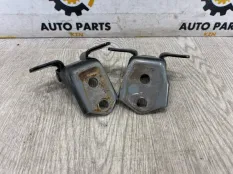 Петля двери Mazda 6