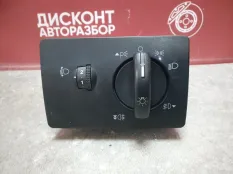 Блок управления светом Ford Focus 2 2004-2011 1471876 CB4 / ПОД ТУМАНКИ