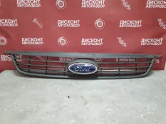 Решетка радиатора Ford Focus 2 2008-2011 1676410 CB4