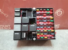 Блок предохранителей Ford Fusion 2002-2012 1509212 CBK