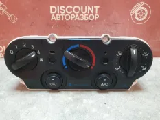 Блок управления климат-контролем Ford Fusion 2002-2012 1426732 CBK