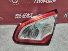 Фонарь вставка багажника Nissan Qashqai 2006-2013 26550BR01A J10 / РЕСТАЙЛИНГ, правый