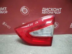 Фонарь вставка багажника Hyundai IX35 2013-2015 924042Y500 LM / РЕСТАЙЛИНГ, задний правый