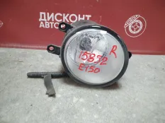 Фара противотуманная Toyota Auris 2006-2012 812100D041 E150, передняя правая
