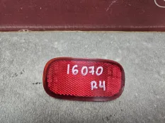 Катафот бампера Toyota RAV4 II 2000-2005 8191042010 A20, задний правый