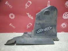 Дефлектор радиатора Ford Focus 2 2008-2011 1517777 CB4 / РЕСТАЙЛИНГ, правый