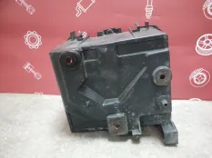 Подставка под аккумулятор Ford Fusion 2002-2012 1141431 CBK