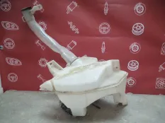 Бачок омывателя Toyota RAV4 II 2003-2005 8531542190 A20 / РЕСТАЙЛИНГ