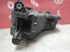 Блок предохранителей Toyota RAV4 II 2003-2005 8272142040 A20 1AZ-FE 2.0 / РЕСТАЙЛИНГ