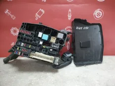 Блок предохранителей Toyota Auris 2006-2012 8274102050 E150