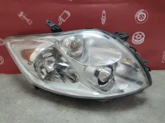 Фара Toyota Auris 2006-2010 8113002480 E150, передняя правая