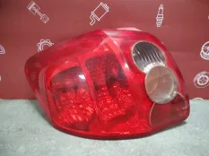 Фонарь стоп-сигнала Toyota Auris 2006-2012 8156102370 E150, задний левый