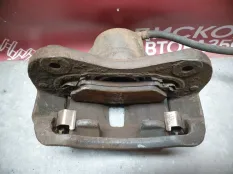 Суппорт тормозной Hyundai TUCSON 2004-2009 581302E000 JM, передний правый