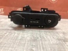 Разъем USB и AUX Kia Sportage 2010-2016 961103W000 SL