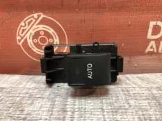Кнопка стеклоподъемника Toyota Camry 2011-2018 8481033120 XV50, задняя
