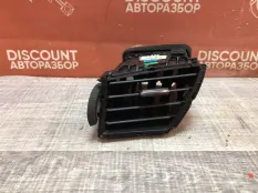 Дефлектор воздушный Nissan Qashqai 2 2013-2022 687614EA0A J11, левый