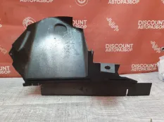 Дефлектор радиатора Ford Focus 2 2008-2011 7M518310B CB4 РЕСТАЙЛИНГ, правый