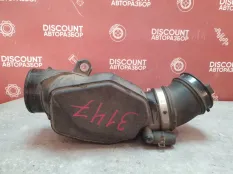 Патрубок воздушного фильтра Infiniti FX35 2002-2008 16576CG000 S50