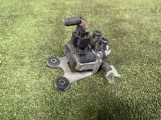 Блок клапанов пневмоподвески Lexus LS 2007-2017 4809530060, передний