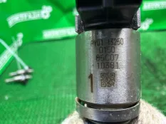 Топливная форсунка Mazda PY0113250