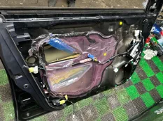 Дверь Lexus LX570 2008-2015 6700260680, передняя левая