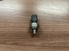 Датчик давления топлива LEXUS 2015-2023 8945878020 8AR FTS