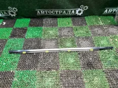 Молдинг двери Lexus IS 2020-2024 7573053040, задний правый