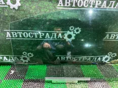 Стекло двери Lexus IS 2020-2024 6811353190, заднее правое