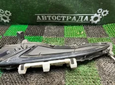 Поворотник Lexus IS 2016-2020 8162053060, левый