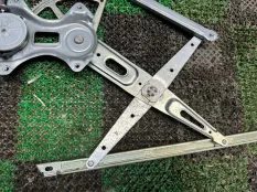 Стеклоподъемник LEXUS GS 2012-2018 6980121020 4, передний правый