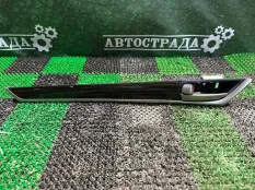 ВСТАВКА ДВЕРИ Lexus GS 2012-2018 6778430270, задняя левая