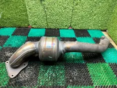 Катализатор Mercedes CLS 2010-2014 A2124904136 C218, левый