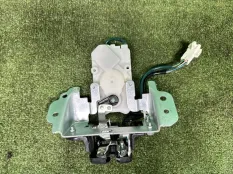 Замок стекла багажника Lexus GX460 2009-2024 6937060020