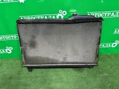 Радиатор двигателя Toyota 1999-2006 1640050230 3UZ