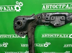 Подрамник KIA Sorento 2009-2014 624002P000 XM