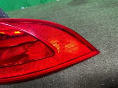 Фонарь Jaguar XE 2015-2021 T4N8026 X760, задний правый
