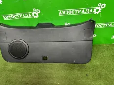 Обшивка двери багажника Lexus NX 2014-2021 6775078010C0
