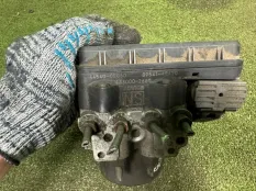 Блок ABS Toyota Highlander 2013-2016 445400E060 U50