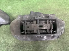 Суппорта Land Rover Range Rover 2002-2021 LR138723, передняя