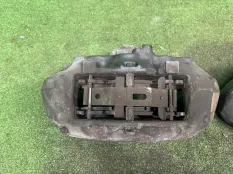 Суппорта Land Rover Range Rover 2002-2021 LR039524, передняя