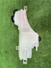 Бачок расширительный Lexus IS200t 2015-2024 1647036032 8AR FTS